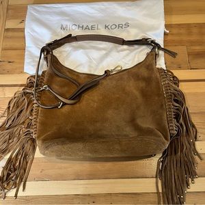 Shoulder bag with additional straps